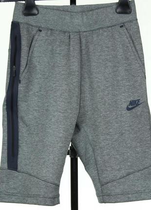 Шорти nike tech fleece