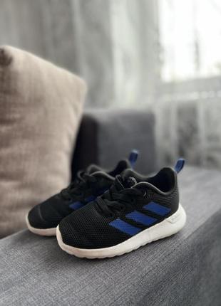 Кроссовки adidas на мальчика 21 размер