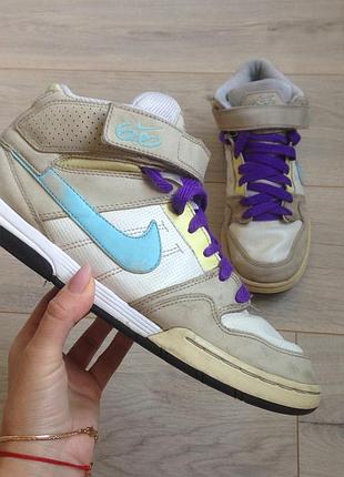Високі кросівки nike air mogan mid р. 40.5