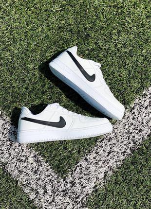 Nike air force white black strip