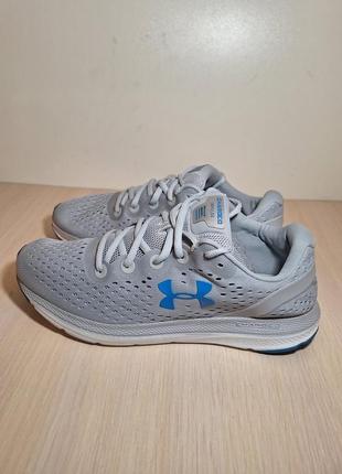 Кроссовки under armour