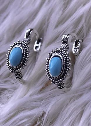 Сережки круглі кільця колечка з блакитним камінням камінчиками камінцями під срібло в стилі етно ретро бохо вінтаж типу вінтажні3 фото