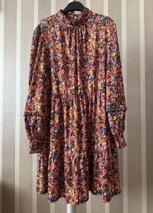 Платье в цветочный принт warehouse1 фото