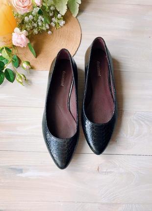 Черные женские балетки туфли