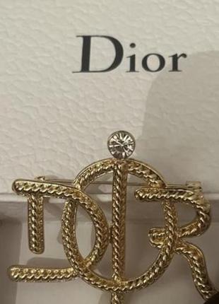 Брошка dior