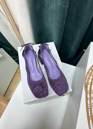 Фиолетовые лавандовые сиреневые туфли с квадратными носками2 фото