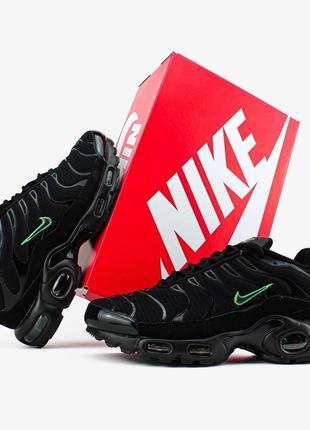 Кросівки nike air max plus "black/volt"