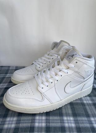 Мужские кроссовки nike air jordan 1 mid retro whiteout glff45