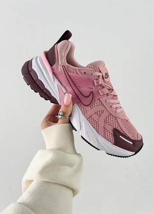 Женские кроссовки nike wmns pink