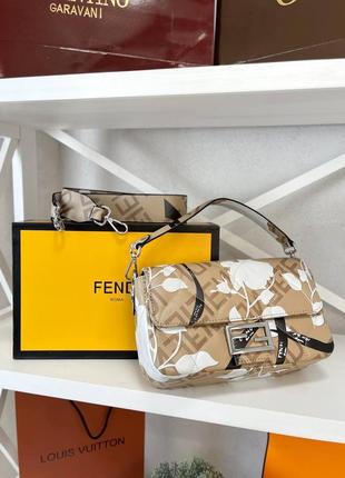 Сумка в стиле fendi