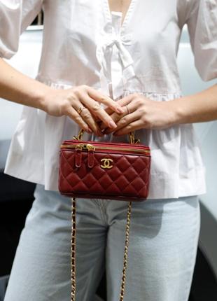 Сумочка chanel classic burgundy lambskin pearl crush vanity bag gold