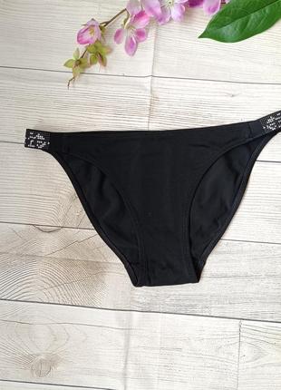 Чорні купальні трусики  низ від купальника бікіні.