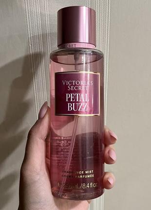 Спрей, парфуми victoria secret petal buzz