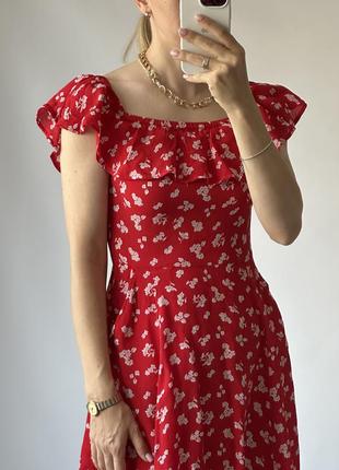 Платье с открытыми плечами5 фото