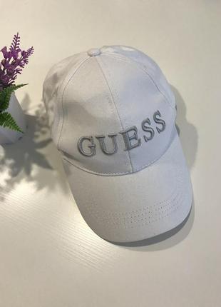 Кепка guess