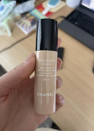 Chanel vitalumiere aqua тональний крем # 10 beige