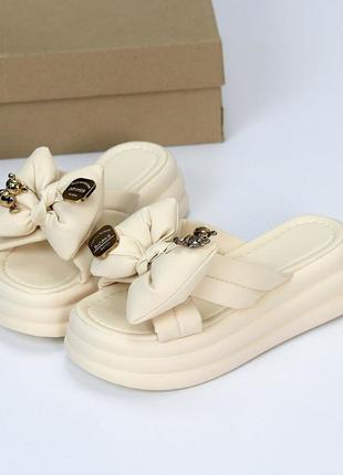 Стильні шльопанці