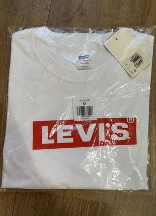 Нова чоловіча футболка levis розмір м10 фото