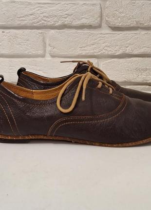 Мега зручні шкіряні туфлі fly london, коричневі, на шнурках, 38 розмір, преміум бренд6 фото
