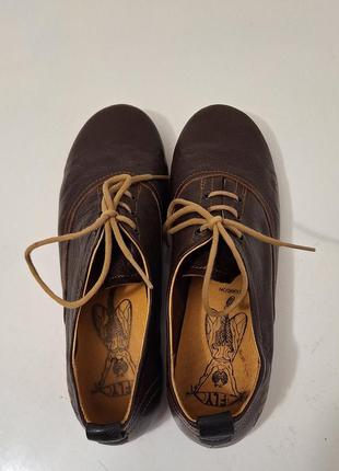 Мега зручні шкіряні туфлі fly london, коричневі, на шнурках, 38 розмір, преміум бренд3 фото