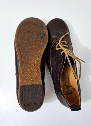 Мега зручні шкіряні туфлі fly london, коричневі, на шнурках, 38 розмір, преміум бренд9 фото