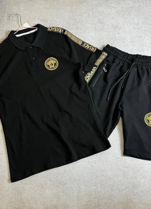 Чоловічий костюм в стилі "versace"