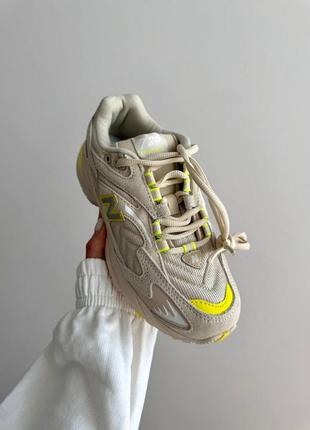 Кроссовки new balance beige yellow