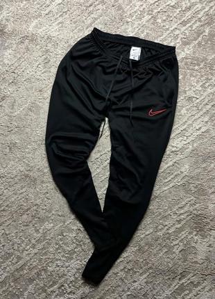 Чоловічі спортивні штани nike dri fit найк драй фіт спортивки