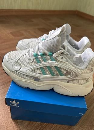 Кросівки adidas ozmillen