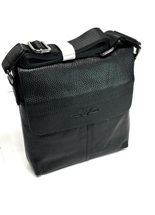 Черная кожаная мужская маленькая сумка через плечо на длинном ремешке3 фото