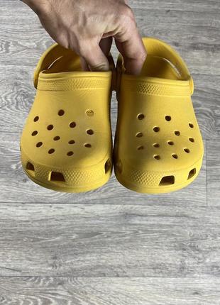 Crocs сандали шлёпанцы j4 35-36 размер кроксы подростковые желтые оригинал4 фото