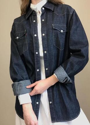 Котонова сорочка темно-синя levi’s джинсова куртка жакет