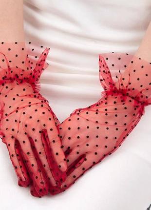 Жіночі фатинові рукавички в горошок. колір червоний з чорним горошком.2 фото
