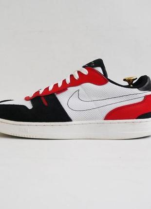 Кроссовки nike squash type red размер 41-42