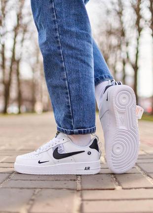 Жіночі кросівки nike air force 1’07lv8 ultra white black | smb7 фото