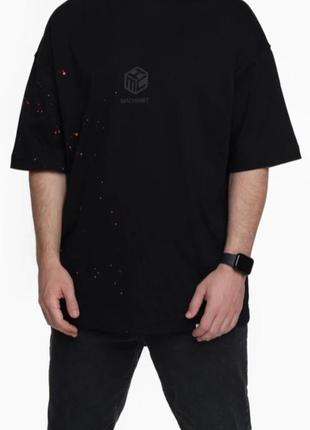 Чоловіча оверсайз-футболка з принтом