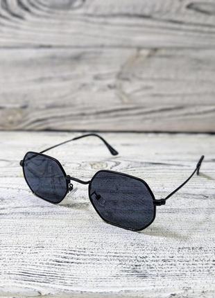 Солнцезащитные очки унисекс, черные, октагон в металлической матовой  оправе ( без бренда )