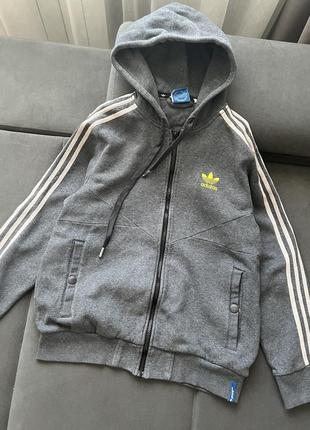 Тепла спортивна кофта adidas s