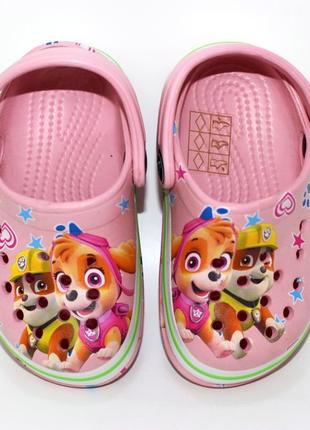 Дитячі рожеві крокси з малюнком на дівчинку,на 1-2 роки,літнє взуття для немовлят 18-23 розміру2 фото
