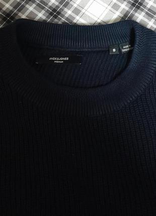 Практичный хлопковый свитер синего цвета jack&jones premium made in bangladesh5 фото