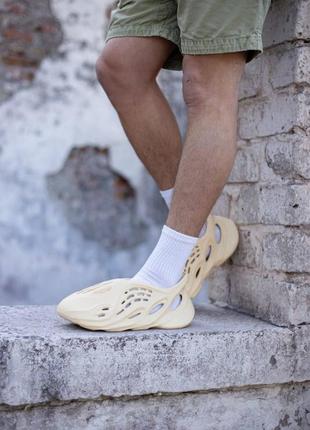 Adidas yeezy foam runner beige9 фото