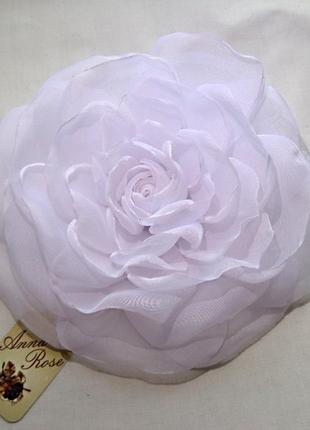 Брошь большой цветок из ткани ручной работы "роза чайная белая"