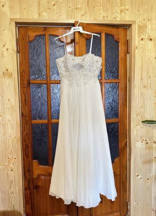 Весільна сукня 46 розміру m
