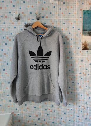 Худи adidas.