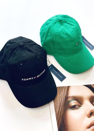 Класні unisex кепки від tommy hilfiger