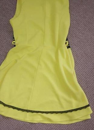 Желтое платье с черным кружевом/ без рукавов2 фото