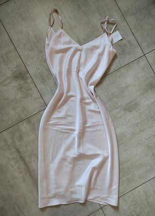 Сукня у білізняному стилі, шовкове плаття