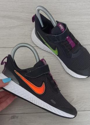 Кроссовки nike revolution. оригинал 29,5р.