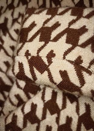 Водолазка, виробництва турція. приємна до тіла, не колиться.колір бежевий з шоколадним. розмір s, тобто 44 укр.  пог 42, пот 40, по низу 42,довжина 55 6