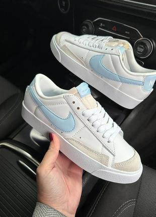 Женские кроссовки nike blazer low blue white